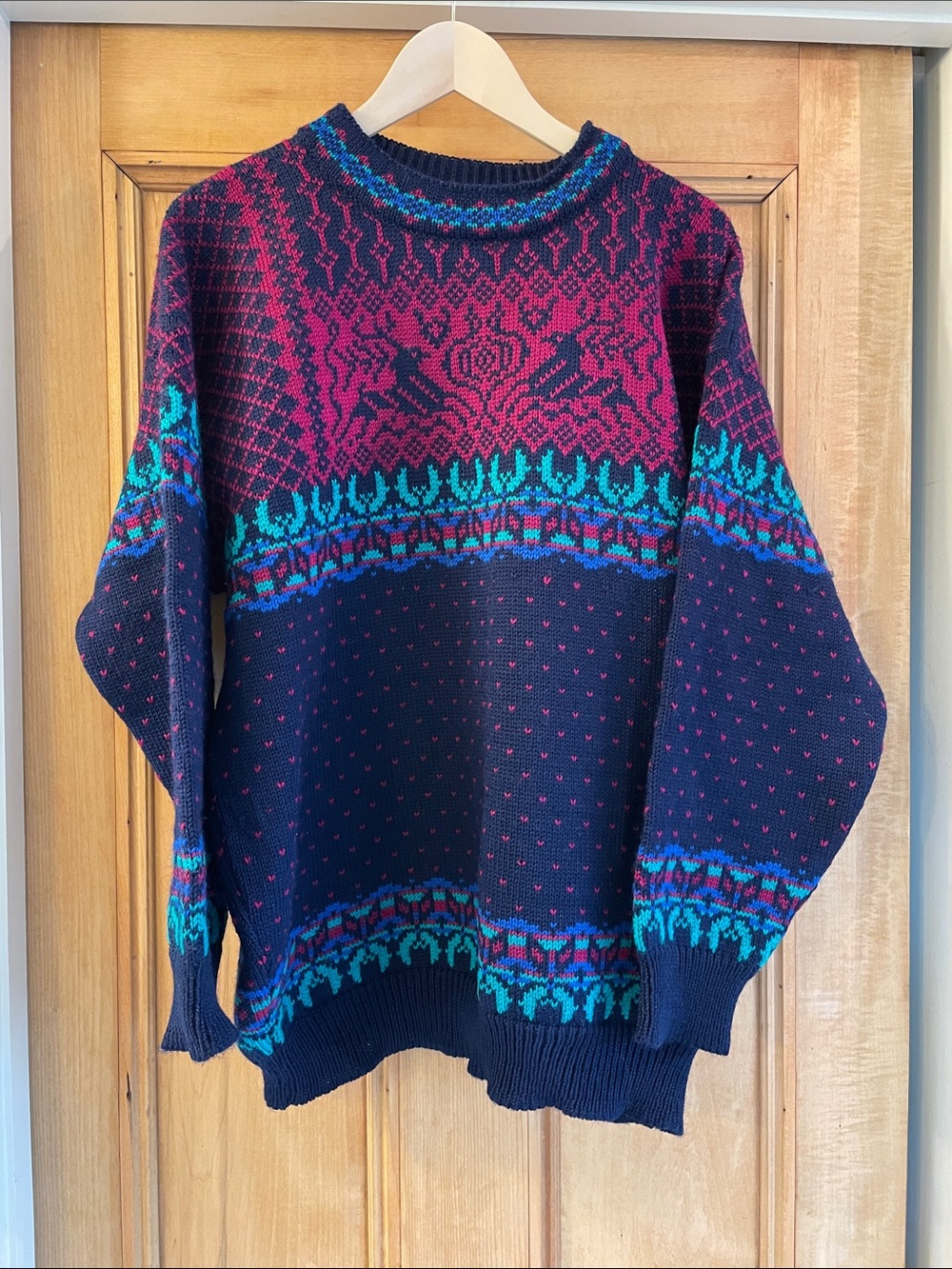EUC Dale of Norway Vintage Men’s XL Sweater Navy Teal & Magenta Nordic Reindeer